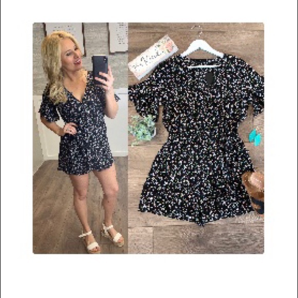 Floral romper - Picture 3 of 3